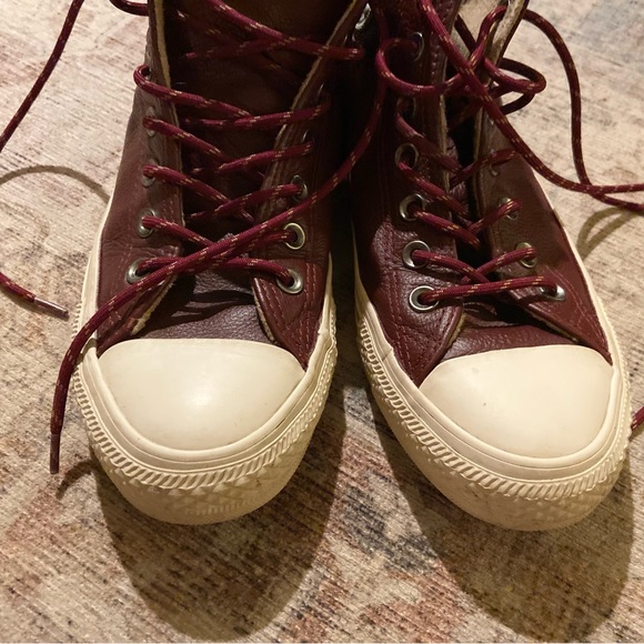 Converse burgundy leather high tops - Picture 2 of 13